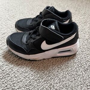 Nike Airmax boys size 12C, near new condition